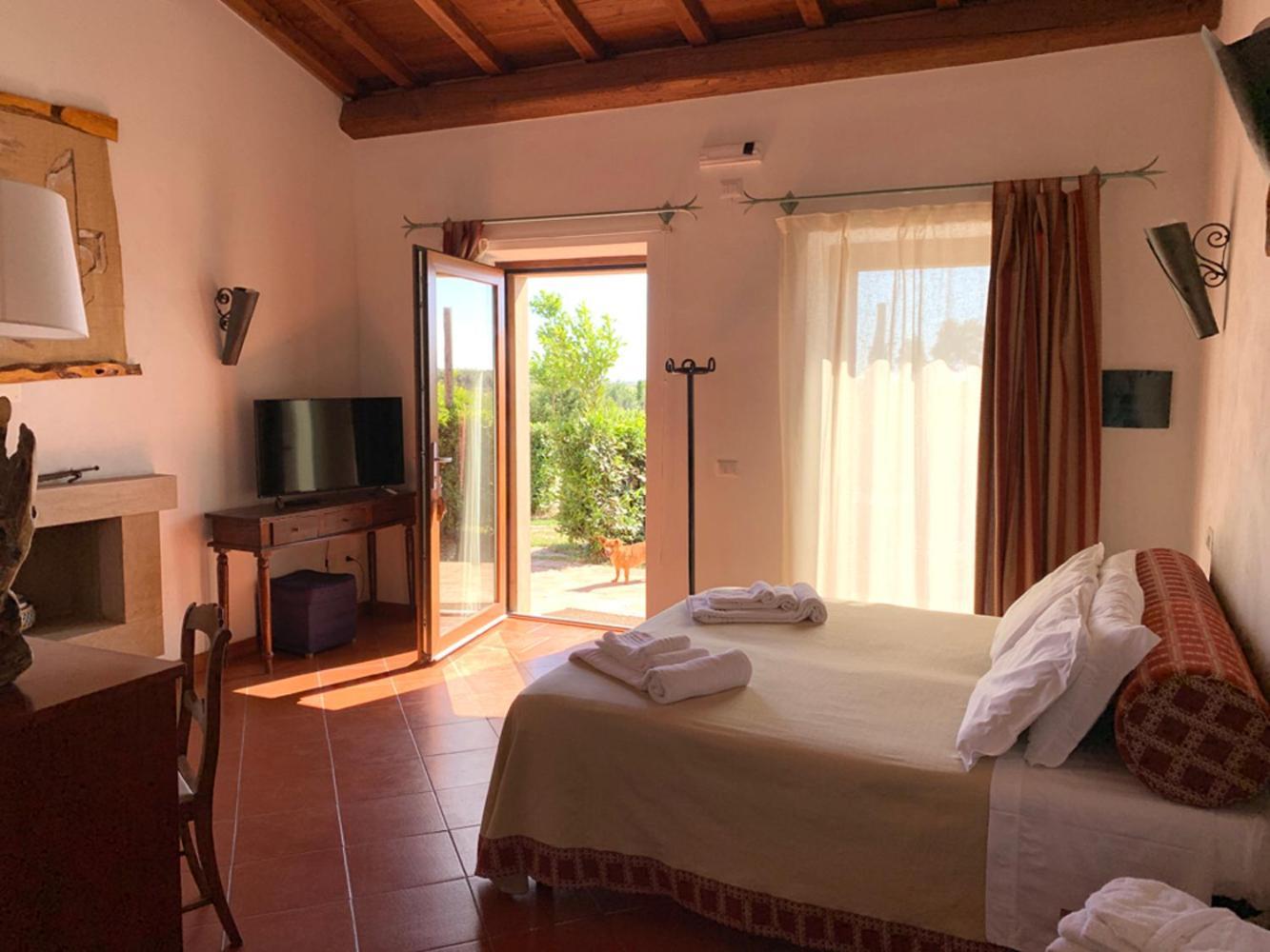 Resort Fonte Vulci Canino ภายนอก รูปภาพ