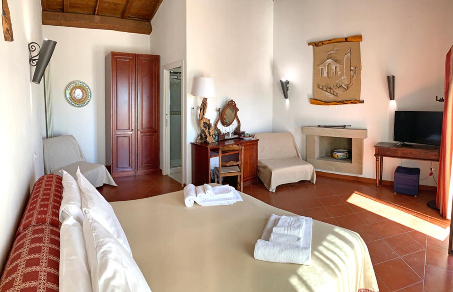 Resort Fonte Vulci Canino ภายนอก รูปภาพ