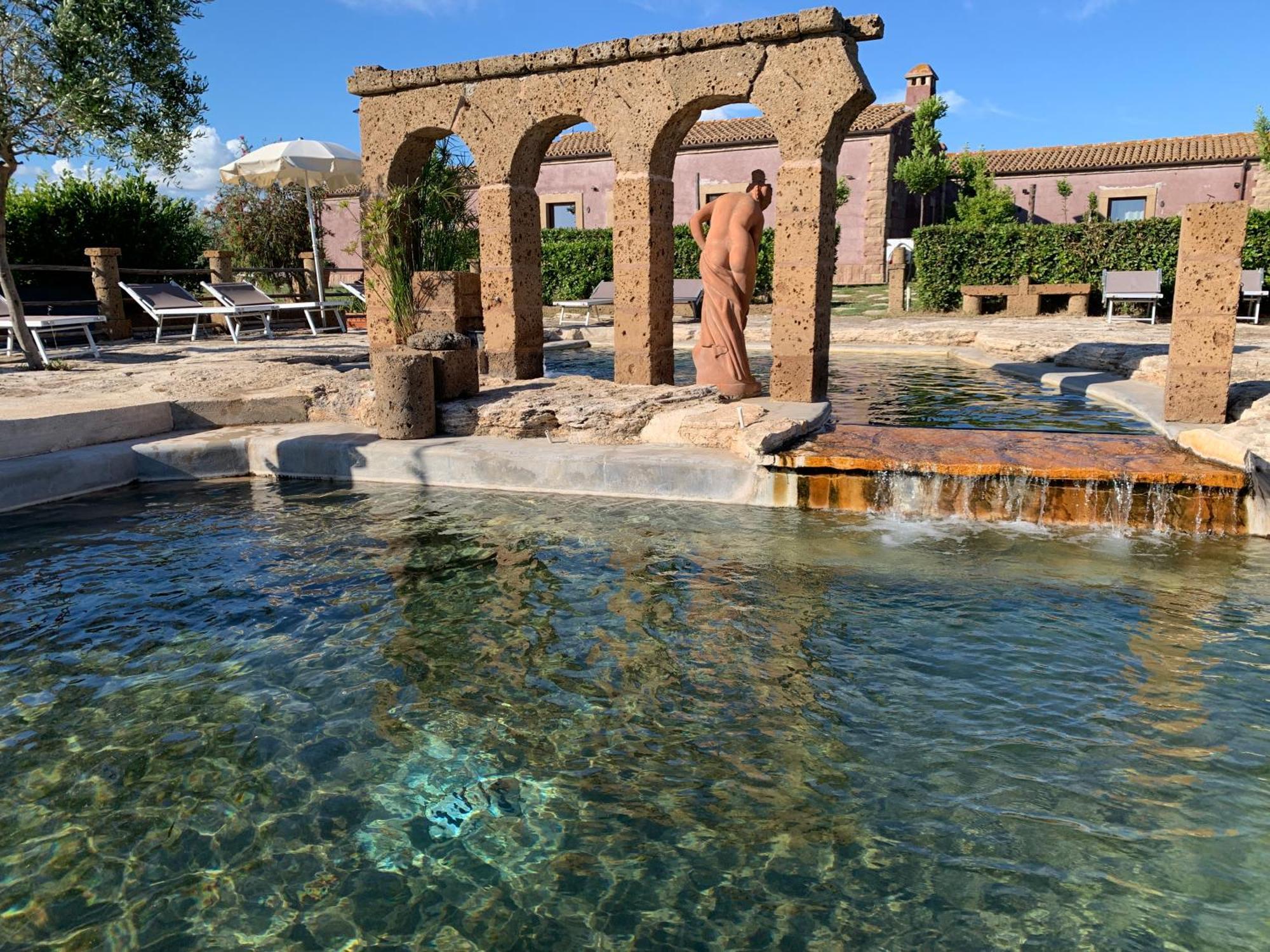 Resort Fonte Vulci Canino ภายนอก รูปภาพ