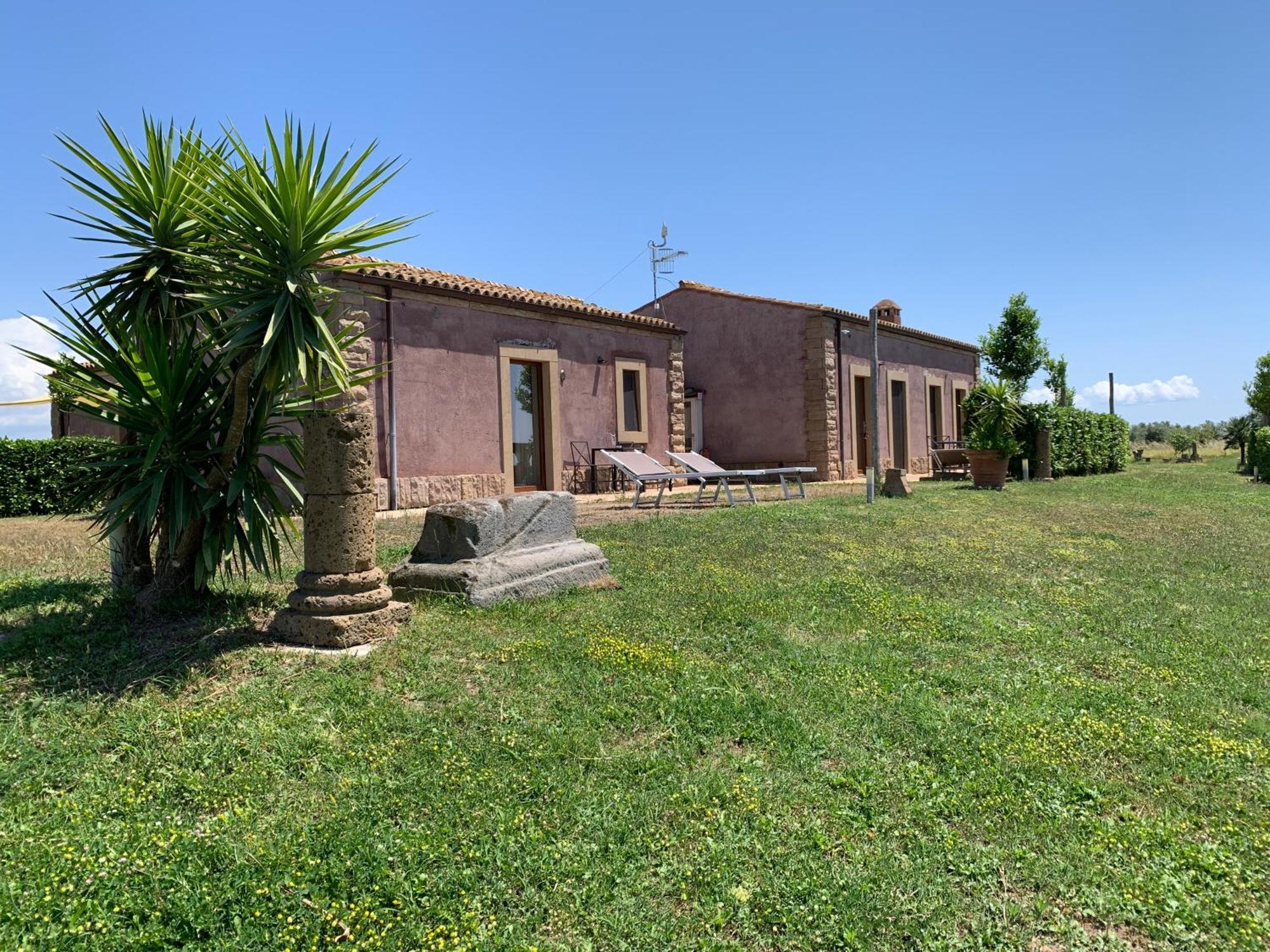 Resort Fonte Vulci Canino ภายนอก รูปภาพ