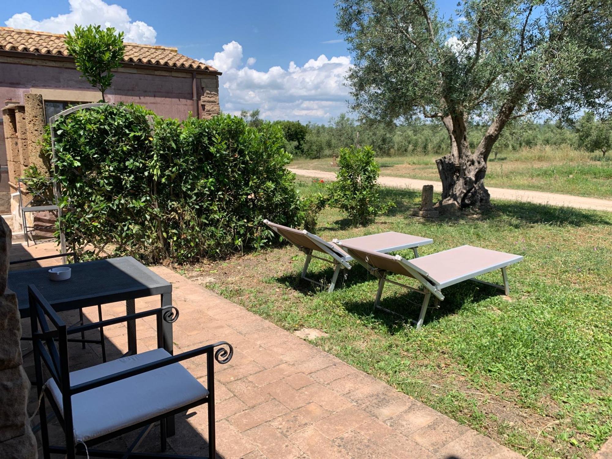 Resort Fonte Vulci Canino ภายนอก รูปภาพ